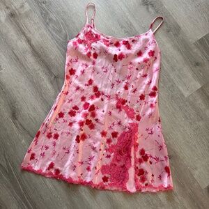 Victoria’s Secret Women’s Pink Floral Satin & Lace Mini Slip Size S